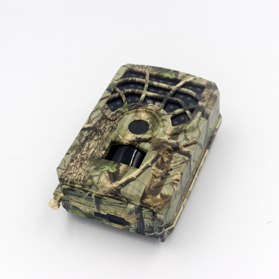Lichter PR300A Hunter Trail Camera 720P 46pcs IR